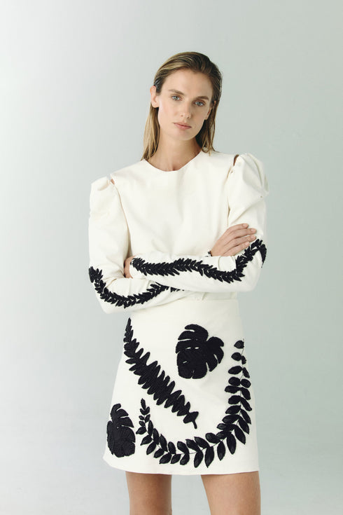 Ana Canvas Hand Embroidered Blouse / Ecru