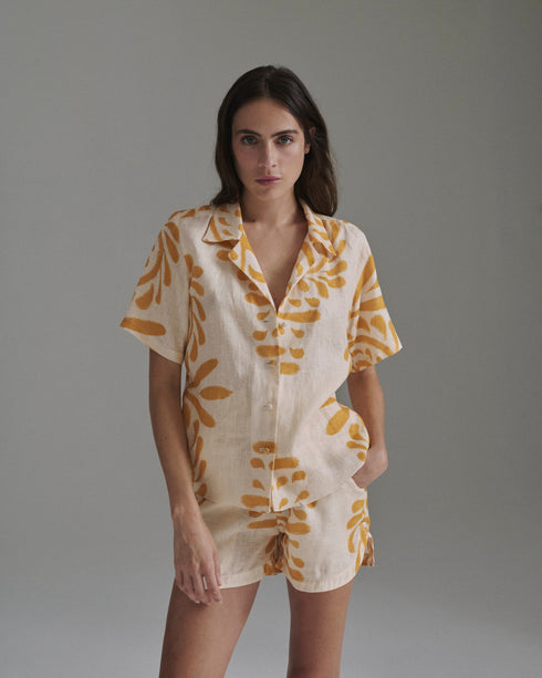 Tomaso Linen Short / Ecru Yellow Arabesque